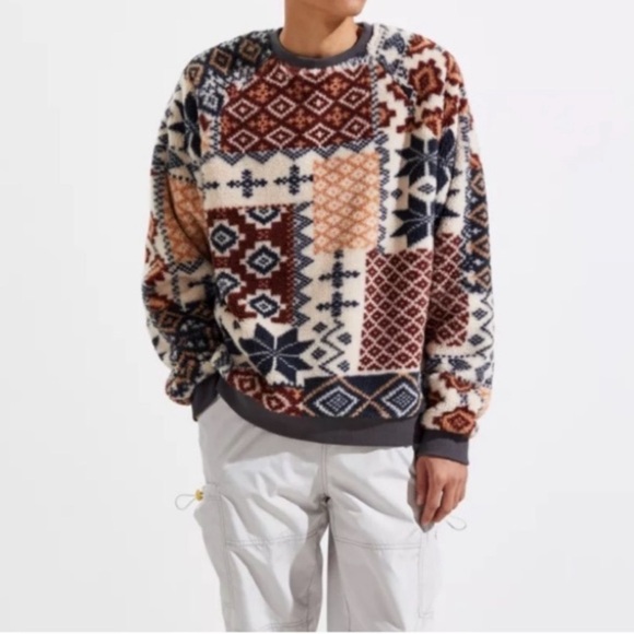 URBAN OUTFITTERS🔹Cozy Sherpa Fair Isle Crewneck Sweatshirt - Picture 2 of 16